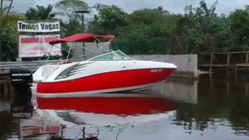 PACOTE DOS SONHOS - LANCHA CABINADA+ JET SKI