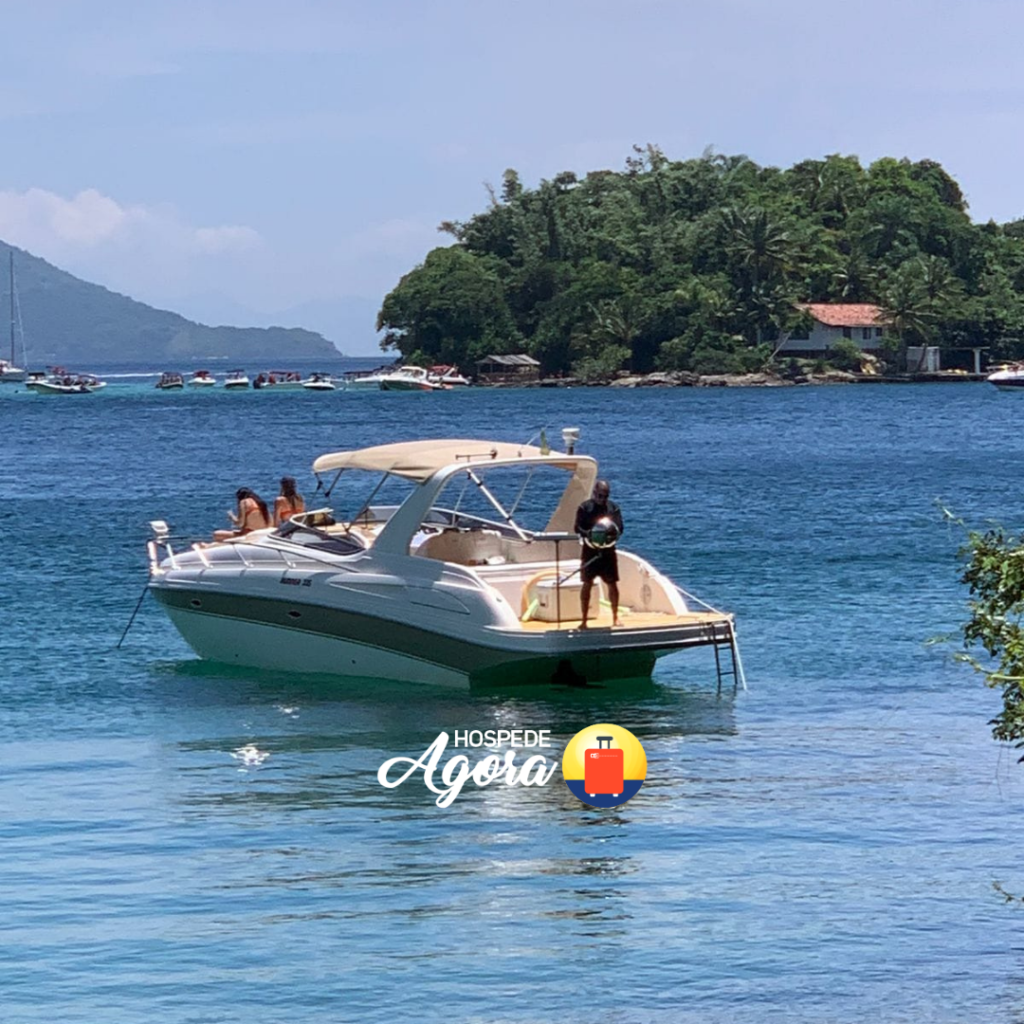 PACOTE DOS SONHOS - LANCHA CABINADA+ JET SKI