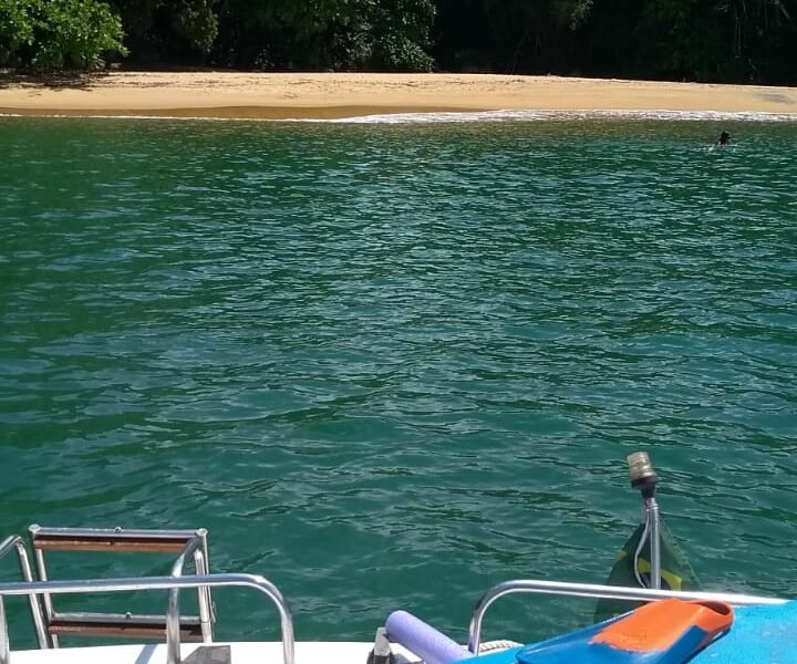 Lancha DM 220, Roteiro Norte, Ilhas Paradisíacas