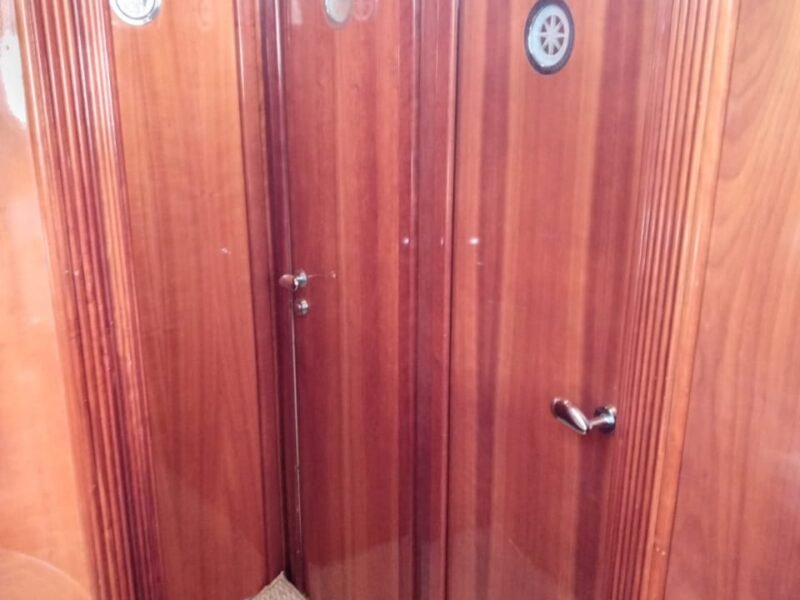 Azimut 46, Roteiro 3