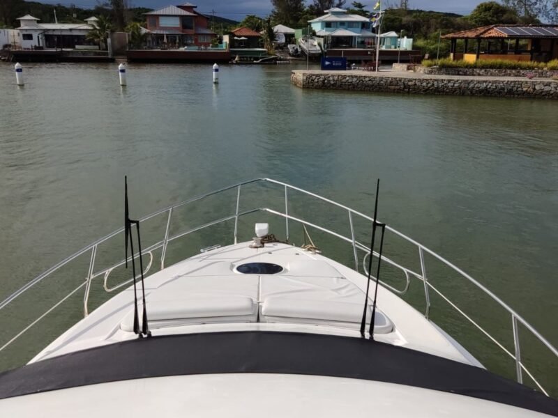 Lancha Azimut 49, Roteiro 1