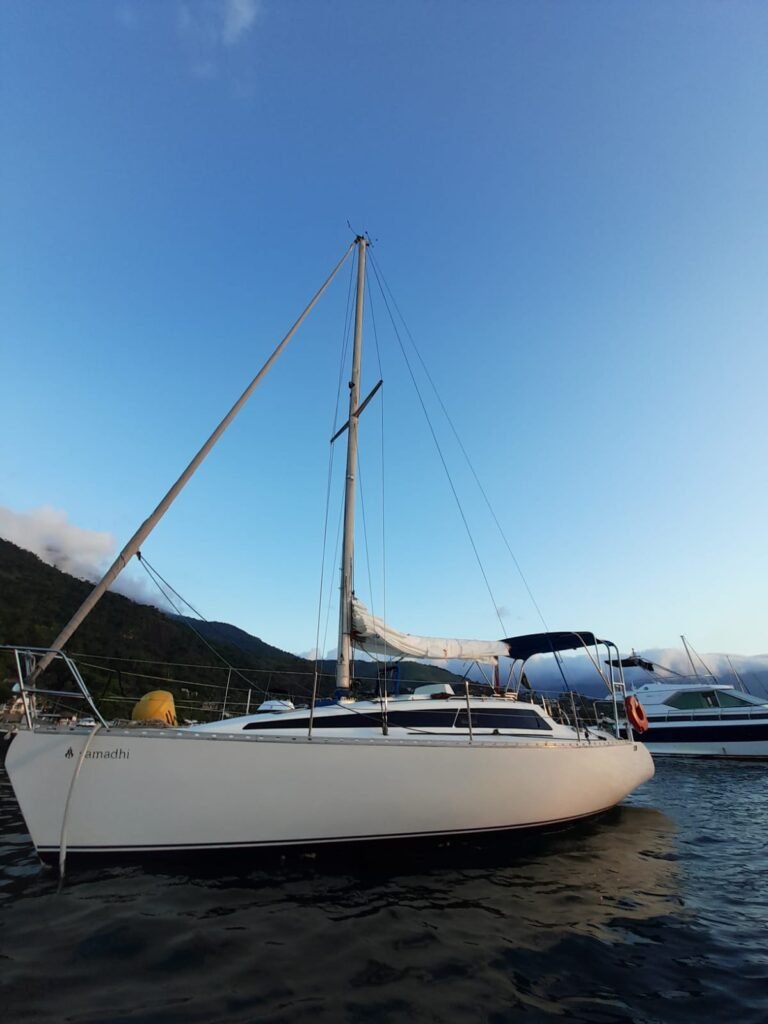 Veleiro Fast 310
