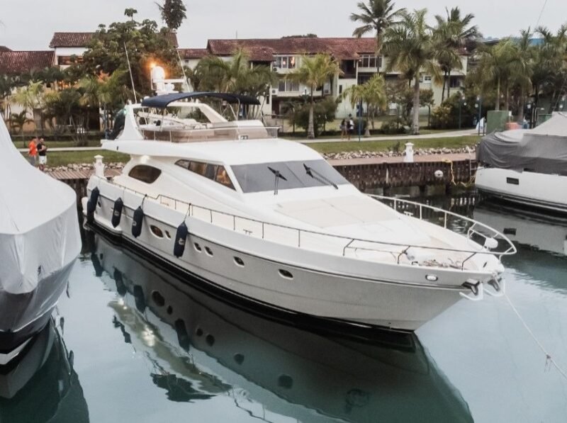 Ferretti 76, Roteiro Ilhas Paradisíacas
