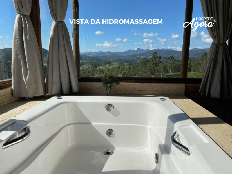 Chalé com Incrível Vista para a Famosa Pedra do Baú