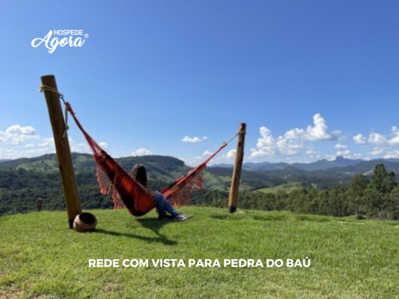 Chalé com Incrível Vista para a Famosa Pedra do Baú