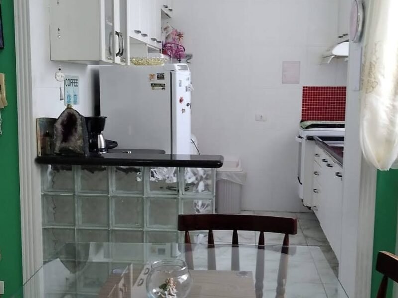 Apartamento na Praia de Pitangueiras
