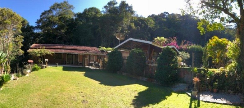 Casa em Santo Antônio do Pinhal, Ótima área verde