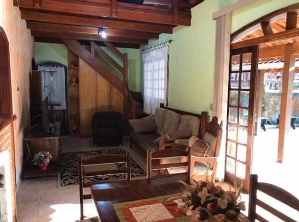 Casa em Santo Antônio do Pinhal, Ótima área verde