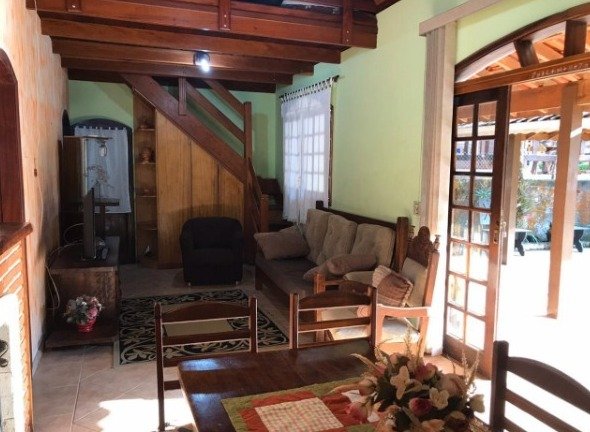 Casa em Santo Antônio do Pinhal, Ótima área verde