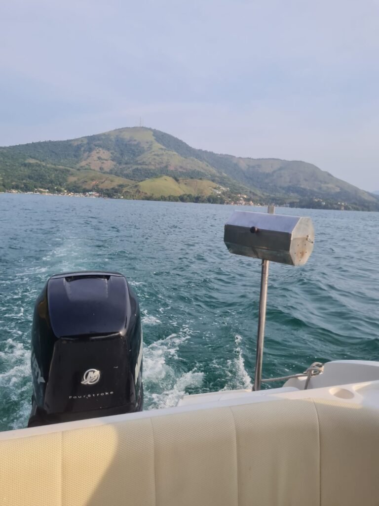 Lancha Real 26 I, Roteiro Águas Quentes