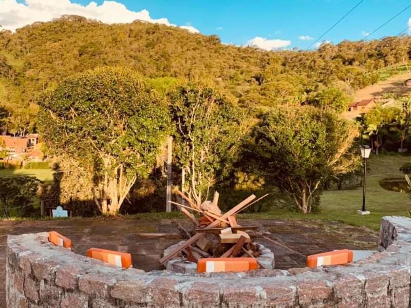 Chalé Rústico, Próximo a Região Central