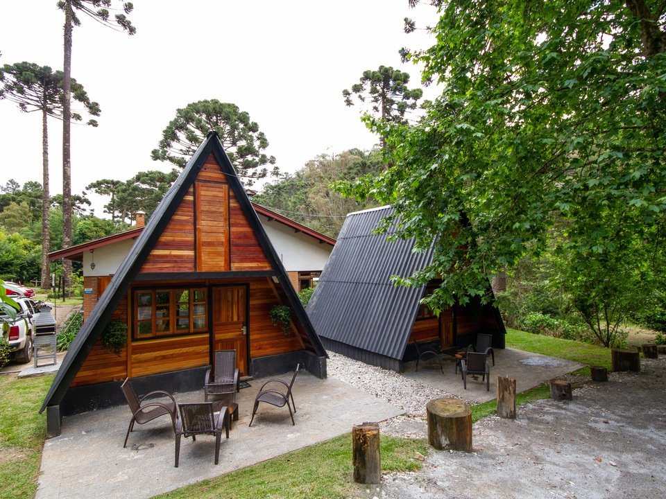 Chalé Estilo Suiço