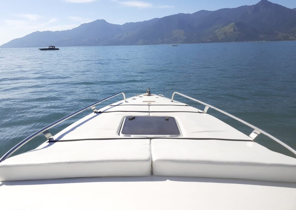 Lancha Magnum 29 pés, Roteiro Extremo Norte até a Praia de Castelhanos