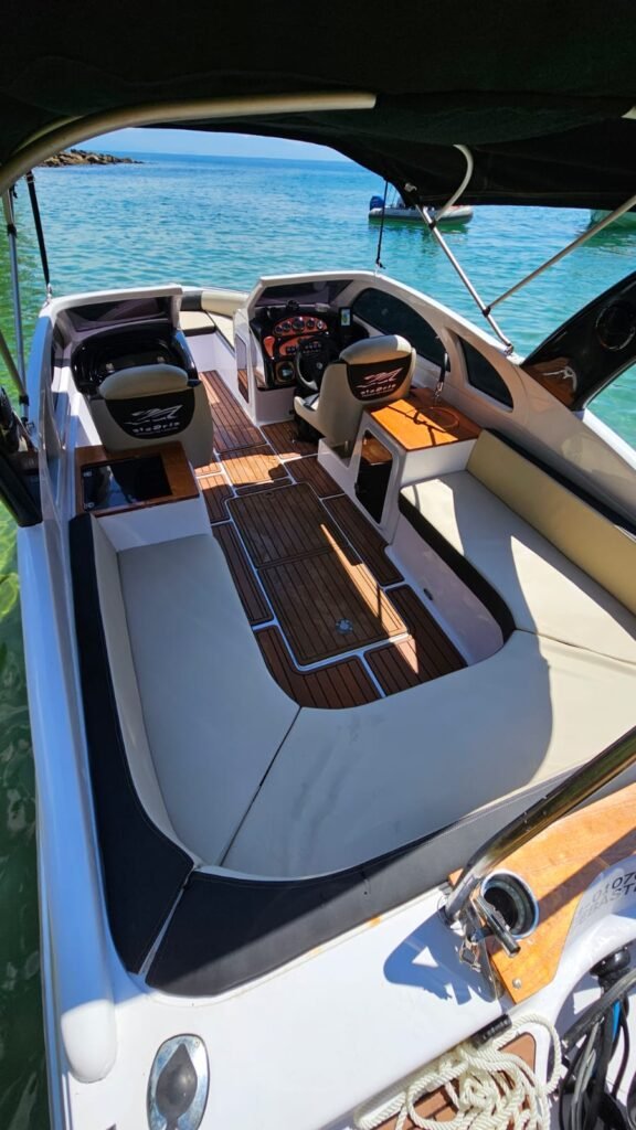 Lancha Coral 21 pés, Roteiro Norte, Ilhas Paradisíacas